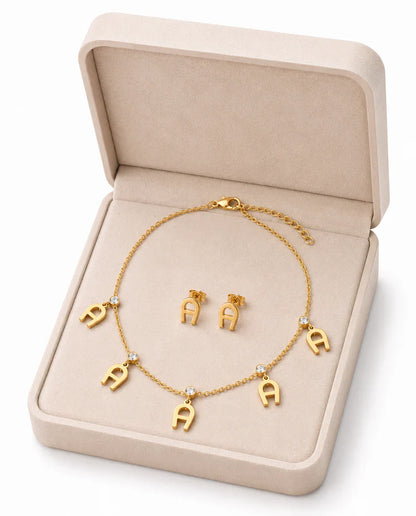 Woman Elegant Gold Jewelry Set