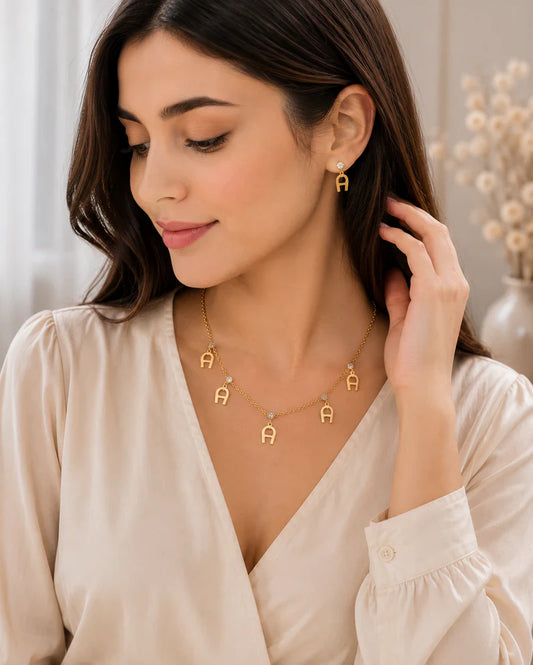 Woman Elegant Gold Jewelry Set